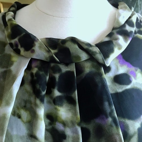 Tyler Kim watercolor sleeveless blouse - Picture 4 of 8